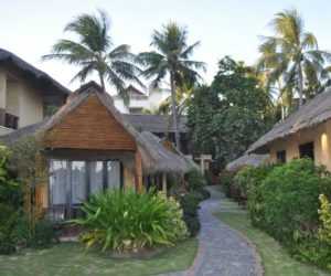 Территория отеля Bamboo Village