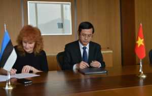 Вьетнам и Эстония подписали договор о сотрудничестве в сфере образования