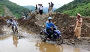 Наводнения в центральных и северных провинциях Вьетнама